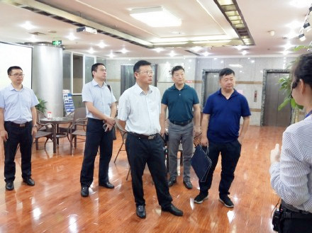 四川省司法厅副厅长孔祥贵一行到成都青羊区上善人民调解工作室调研